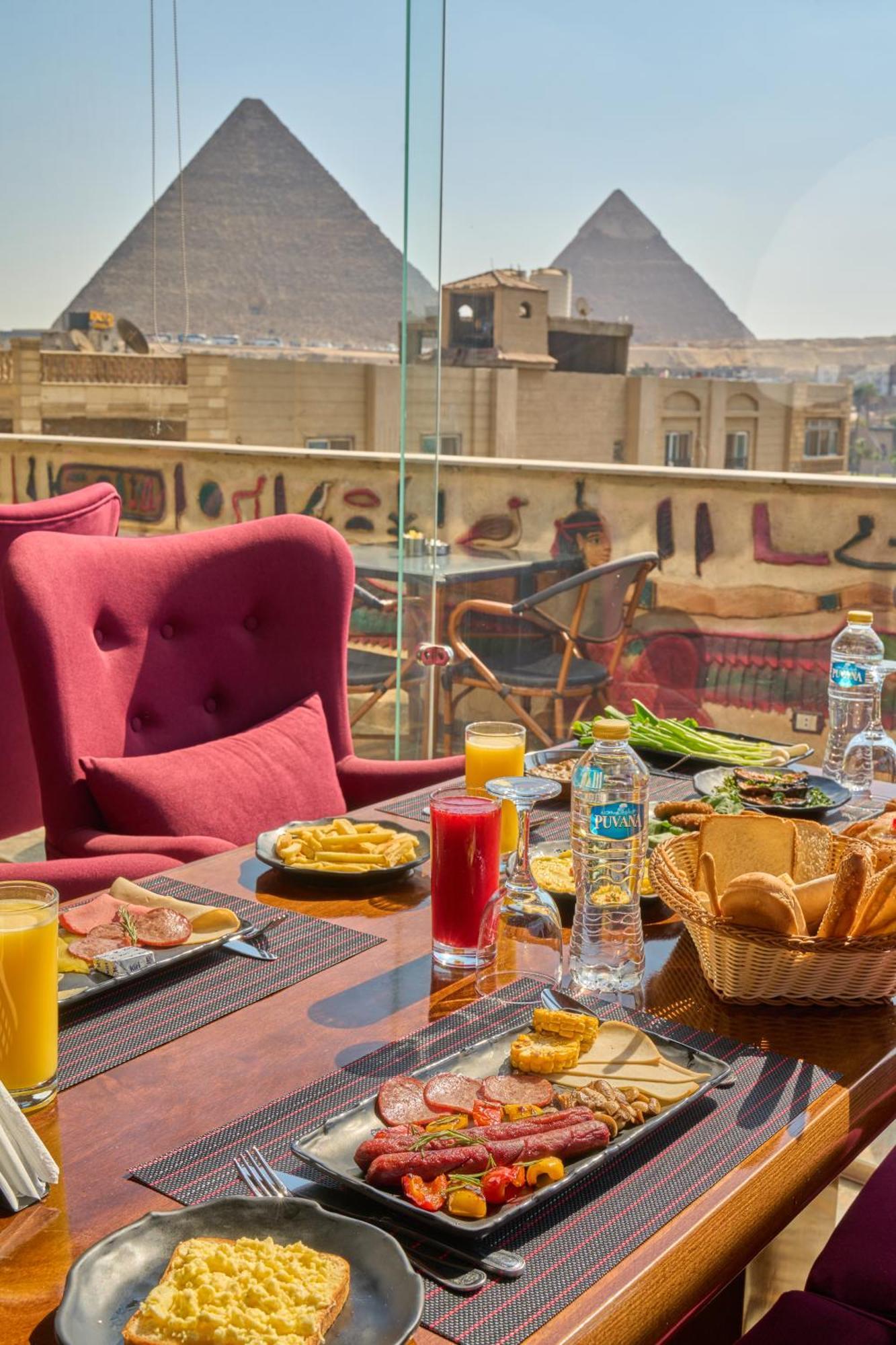 King Pyramids View Hotel Kafrat al Jabal Luaran gambar